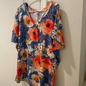 NWOT Honeyme Floral Top